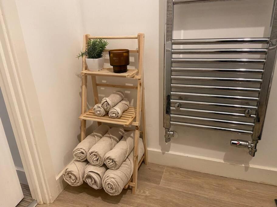 2 Bedroom Private Spacious Apartment In West Midlands Birmingham Esterno foto